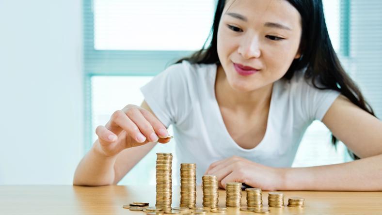 中央文件再提“涨工资”,什么信号?